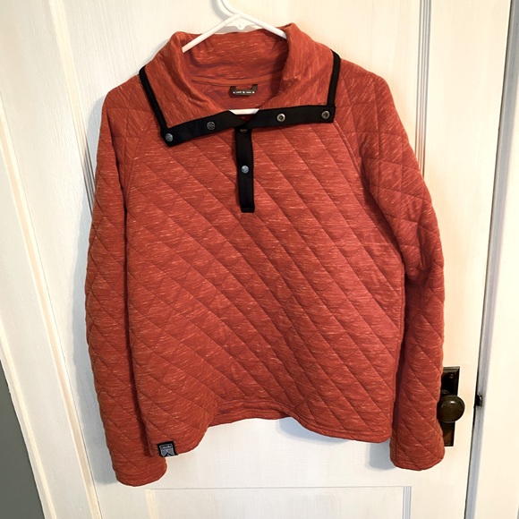 oiselle Jackets & Blazers - Snap quilted pull over